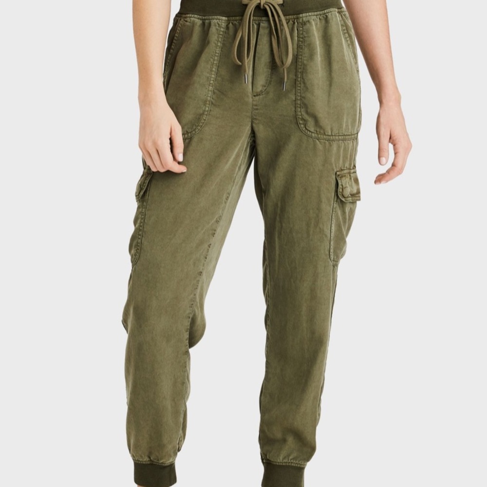 American eagle cargo jogger